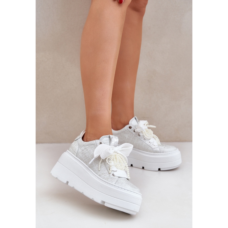 Adidași din piele pe platforma de argint Chebello 4658 2