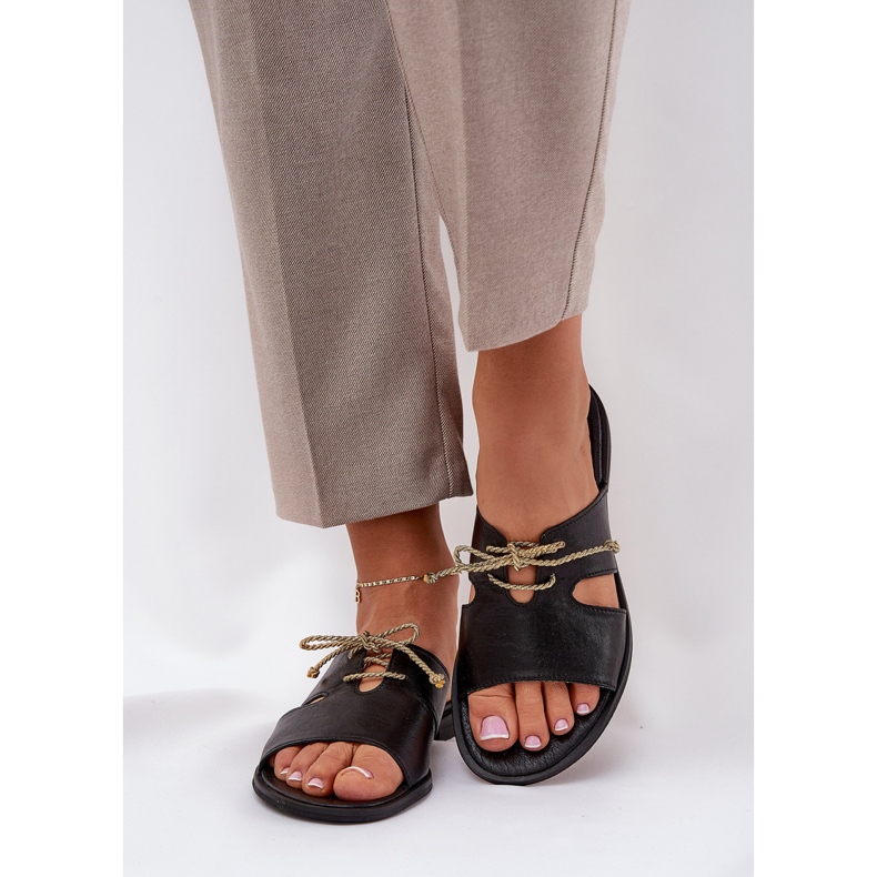 FLIP -uri din piele pentru femei Zazoo 3022 Negru 2 FLIP -uri din piele pentru femei Zazoo 3022 Negru 2