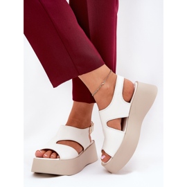 Sandale pentru femei pe platformă din piele albă eco 2