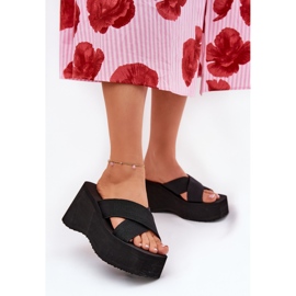Flip -flops pentru femei pe pană și platformă neagră negru 2