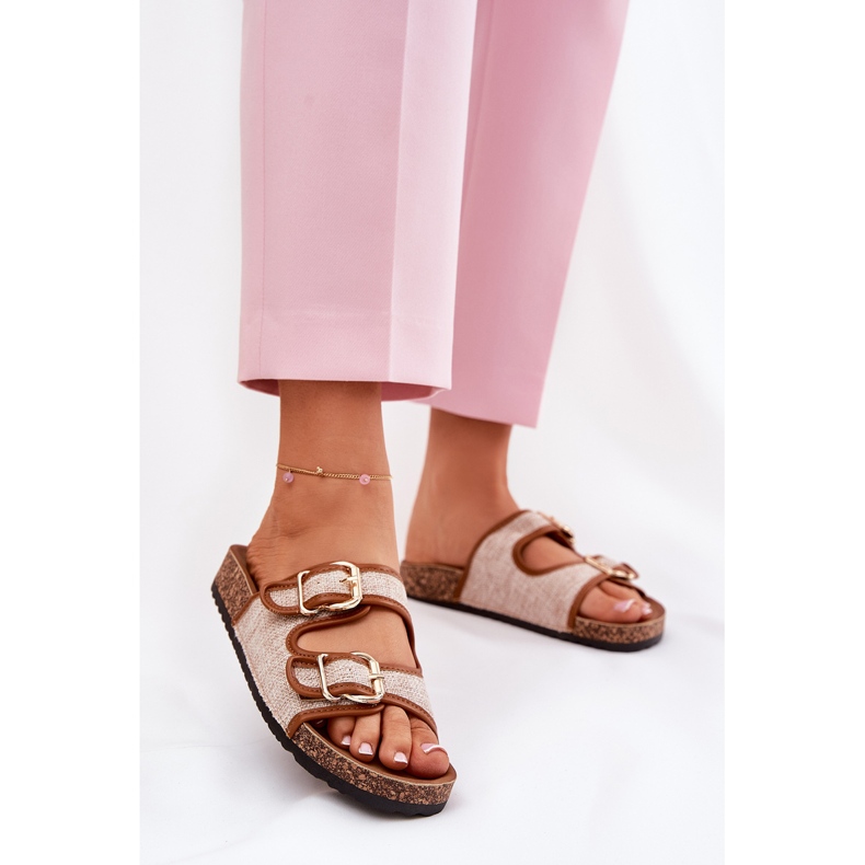 Materialul femeilor se aruncă pe o platformă de plută cu catarame de cămile maro 2 Materialul femeilor se aruncă pe o platformă de plută cu catarame de cămile maro 2