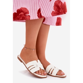 Flip -flop -uri pentru femei cu lac plat cu decupaje din piele Eco alb 1