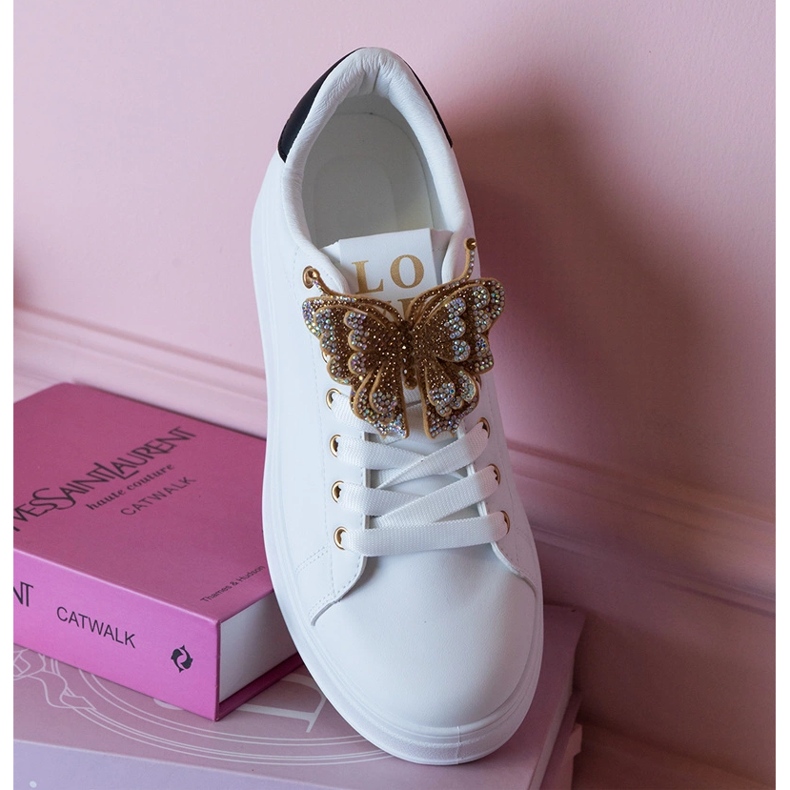 Adidaje alb -negru decorate cu un fluture cu zircoane 1