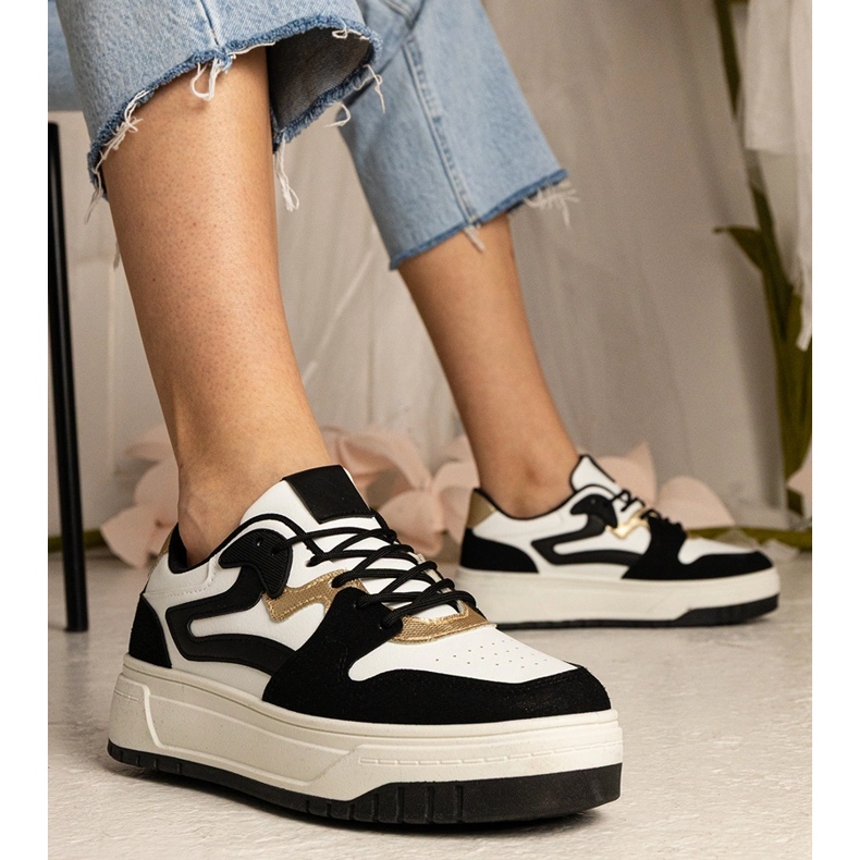 Adidași negri adidași sportivi pentru femei negru 1 Adidași negri adidași sportivi pentru femei negru 1