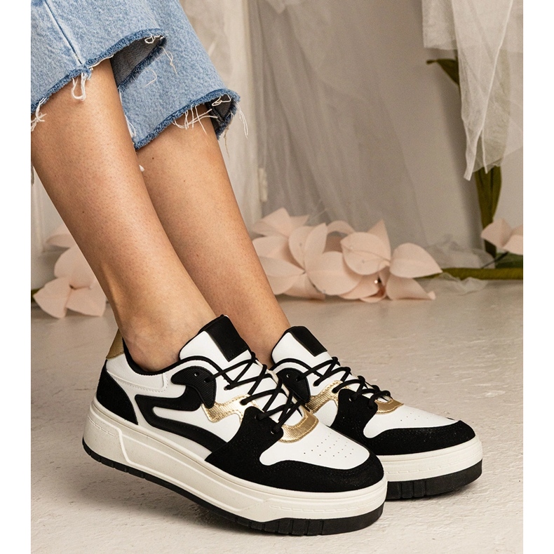 Adidași negri adidași sportivi pentru femei negru 2 Adidași negri adidași sportivi pentru femei negru 2