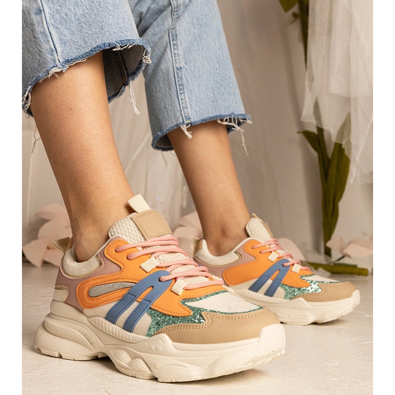 Adidași sportivi pentru femei portocalii cu sclipici portocale 1 Adidași sportivi pentru femei portocalii cu sclipici portocale 1