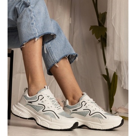 Adidași sportivi albi și verzi pentru femei 2