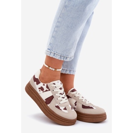 Adidași pentru femei pe platformă în patch -uri bej 1