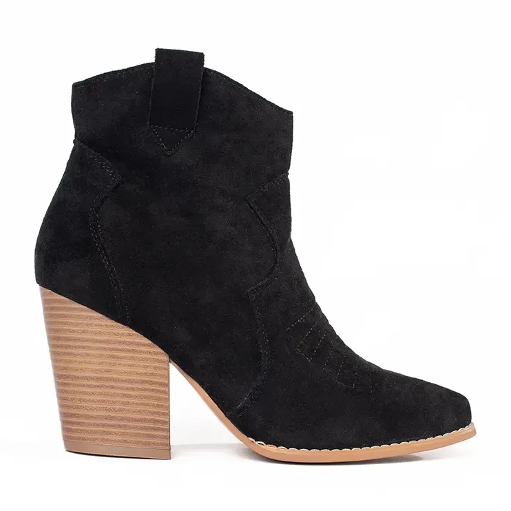 Cowgirls On The Post negru 1