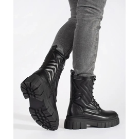 Trappers cu model matlasat negru 4
