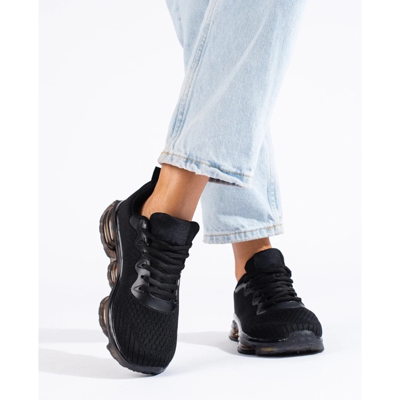 Pantofi Sport Pe O Platformă De Cauciuc negru 2