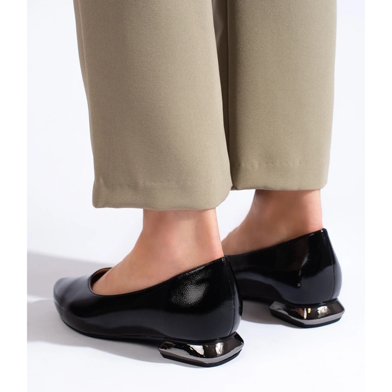 W. Potocki Pompe cu toc Potocki decorativ negru 1