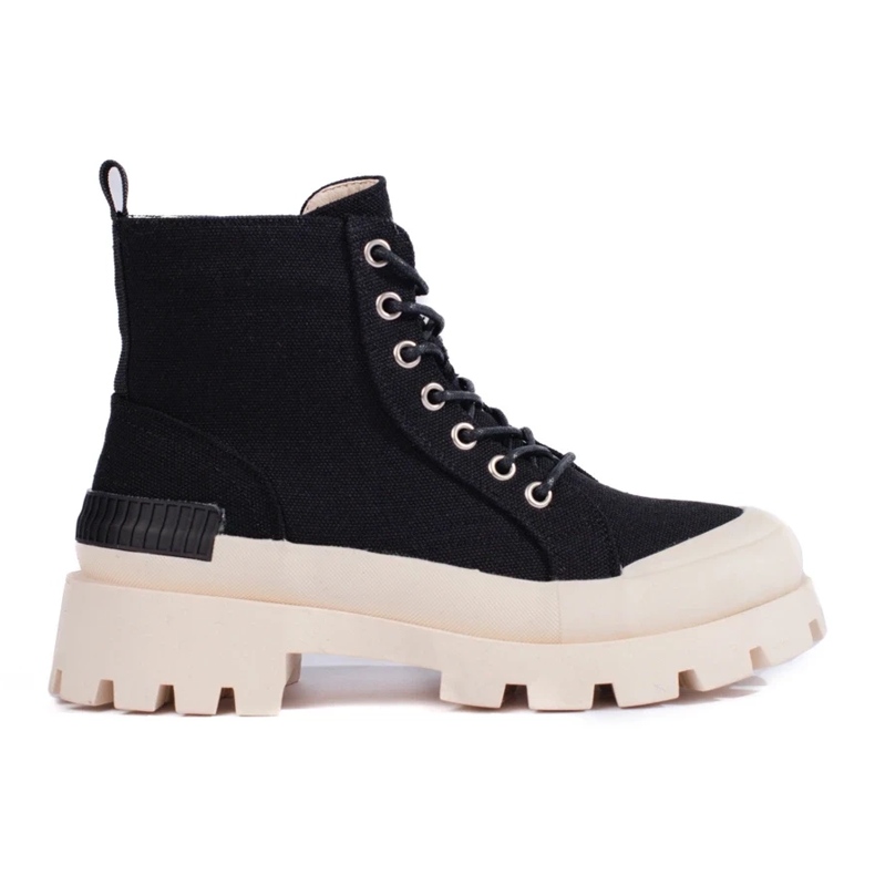 Capcani pe platforma S. Barski negru 2