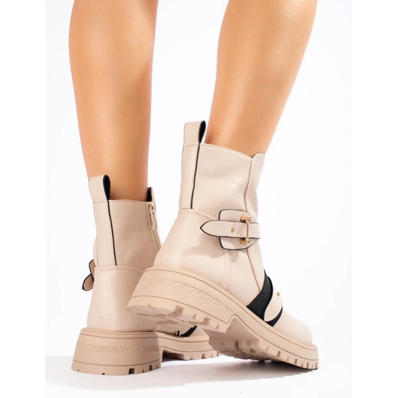 Genți de damă bej cu protector 1