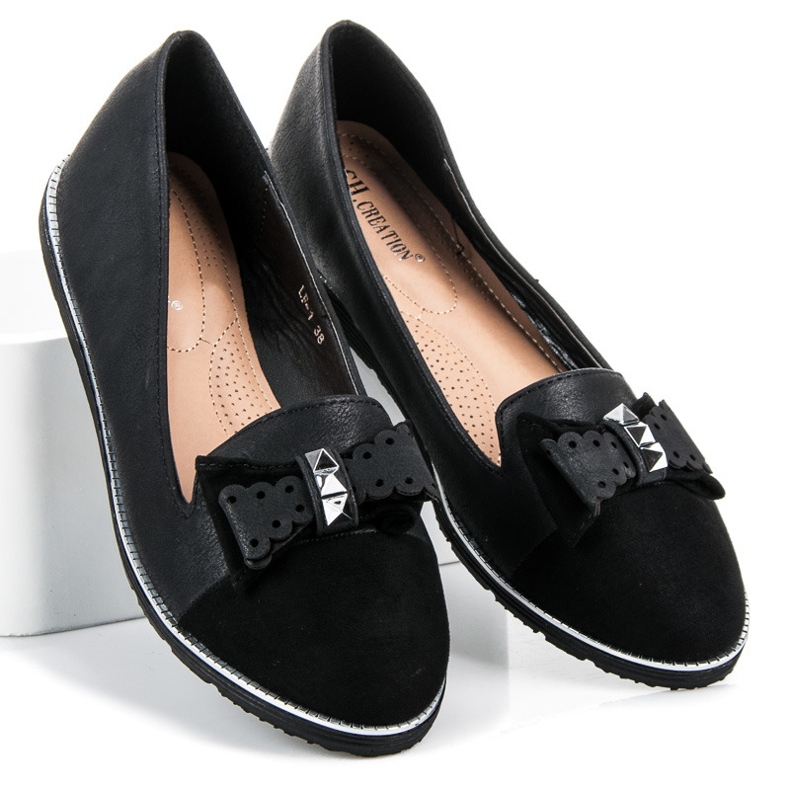 Ch. Creation Lordsy With A Bow negru 2