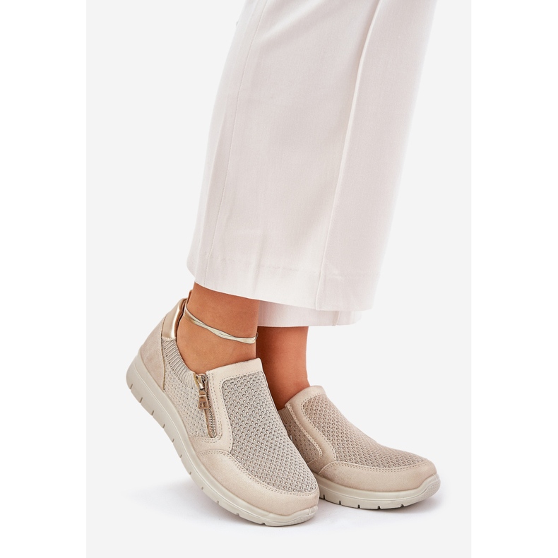 Pantofi pentru femei pe platformă cu Castelul de Aur 1