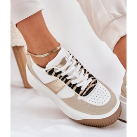 Adidașii pentru femei pe o platformă masivă, un model de aur bej-auriu 8