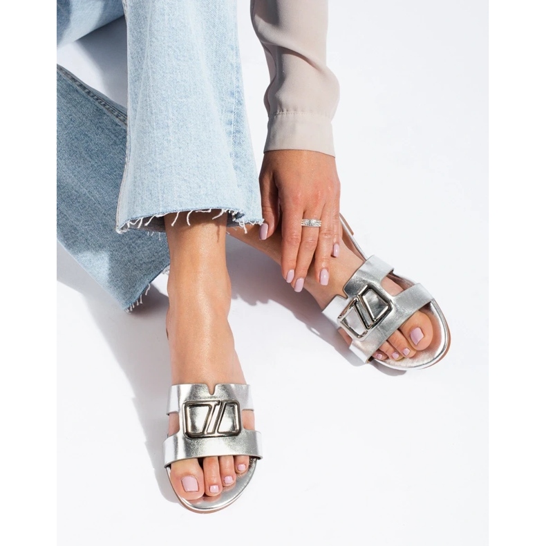 Sandale plate argintii cu decor Shelovet 1