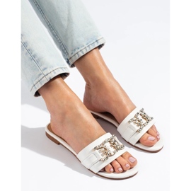 Papuci albi de damă cu cataramă Shelovet elegantă 2