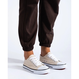 Adidași bej clasici Shelovet 2