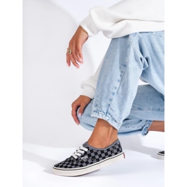 Tenisi cu carouri negri și gri de la Shelovet 2