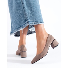 Pompe bej Shelovet din piele intoarsa cu toc joasa 1