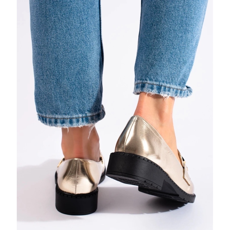 Pantofi de aur pentru femei 1