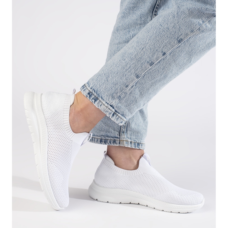 Pantofi sport albi cu slip-on 2