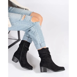 Cizme negre de damă în stil cowboy, cu partea superioară cu volană negru 1