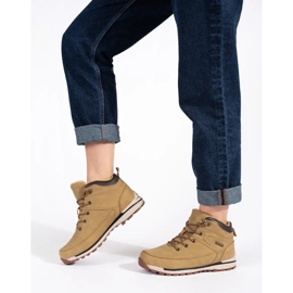 Vico Pantofi de trekking izolați maro 2