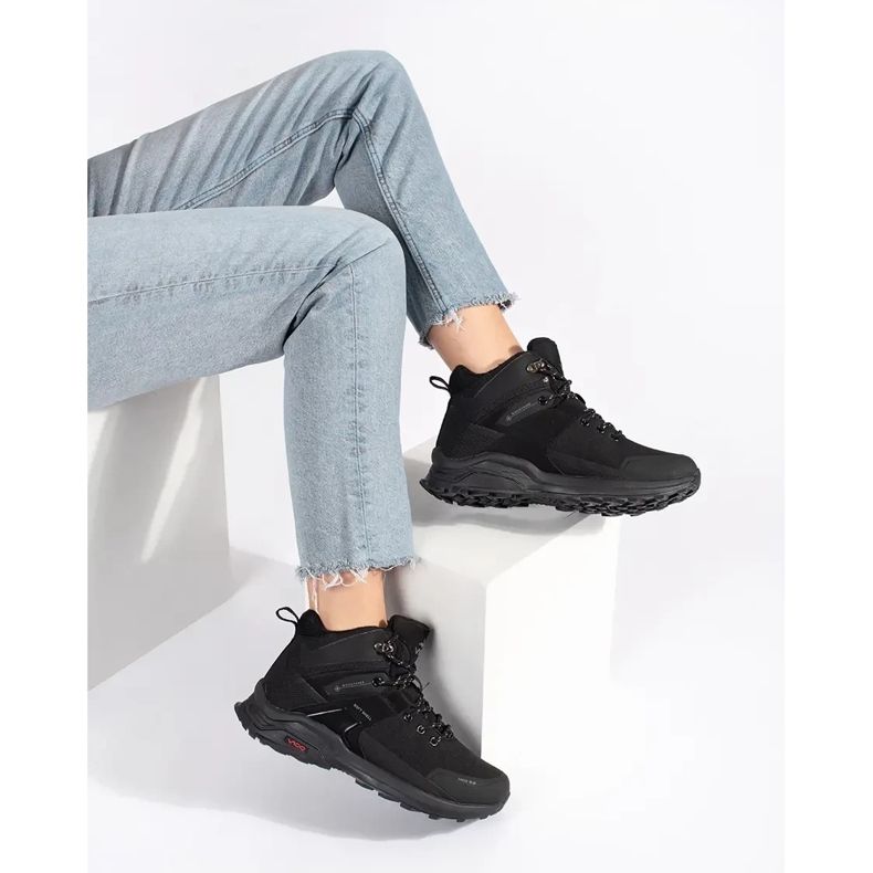 Vico Pantofi de trekking izolați negri negru 1