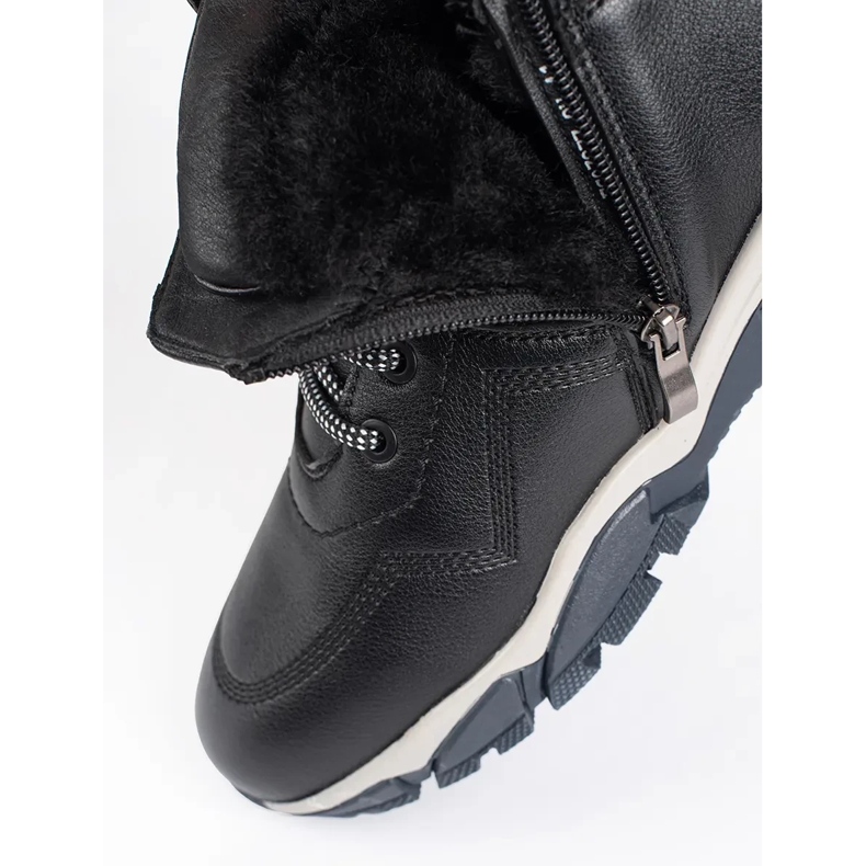 Botine negre pentru bărbați, izolate cu șireturi negru 1