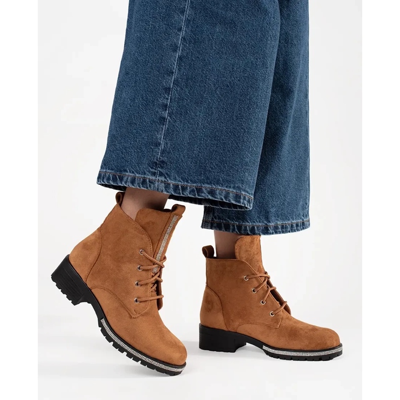 Cizme cu dantelă maro deschis 1