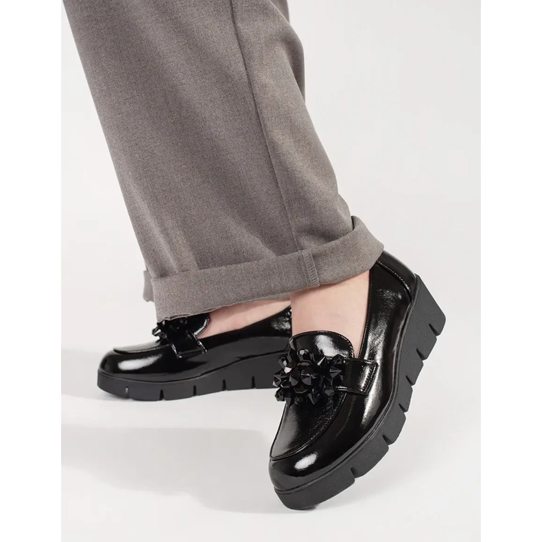 Goodin Mocasinele cu pană neagră cu un ornament negru 2