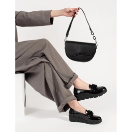 Goodin Mocasinele cu pană neagră cu un ornament negru 1