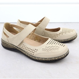 Pantofi pentru femei cu openwork bej unisoft 7026 2