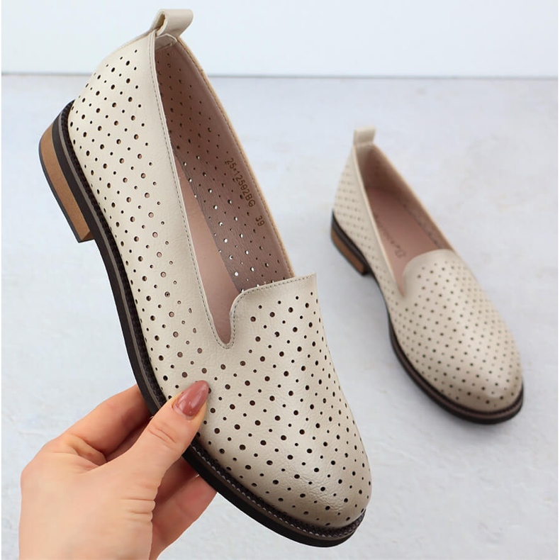 Încălțăminte deschisă pentru femei Lords bej Potocki SZ12592 1