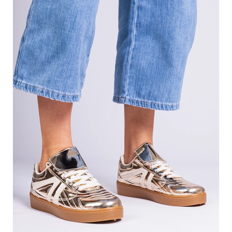 Adidași de aur au lăsat adidași 1