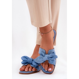 Flip -flops pentru femei cu un arc albastru 3