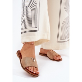 Flip -flop -uri pentru femei cu flatale cu detalii decorative kaki bej 2 Flip -flop -uri pentru femei cu flatale cu detalii decorative kaki bej 2