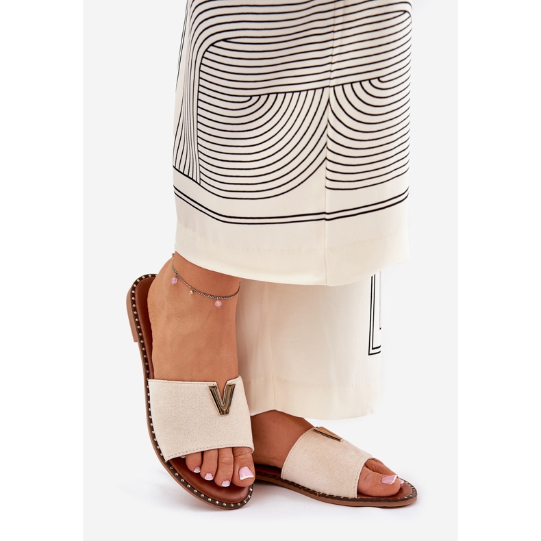 Flip -flop -uri pentru femei cu flatane cu detalii decorative bej 1