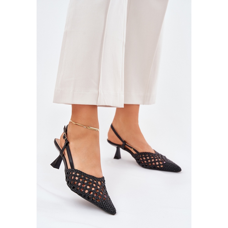 Tocuri înalte, cu nasul ascuțit și un călcâie neagră negru 2