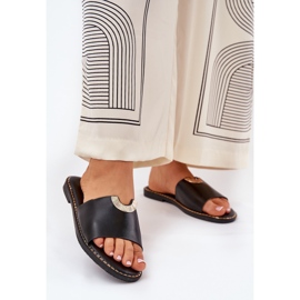 Papuci pentru femei din piele eco cu detalii decorative negre negru 2 Papuci pentru femei din piele eco cu detalii decorative negre negru 2