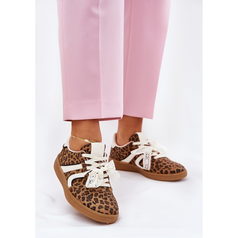 Adidași scăzute pentru femei cu leopard din dantelă maroniu 2 Adidași scăzute pentru femei cu leopard din dantelă maroniu 2