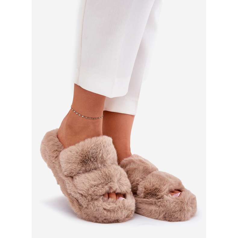 Papuci de blană pentru femei pe platforma Kaki bej 1