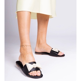 Flip -flops din satin negru cu un arc în perle 1