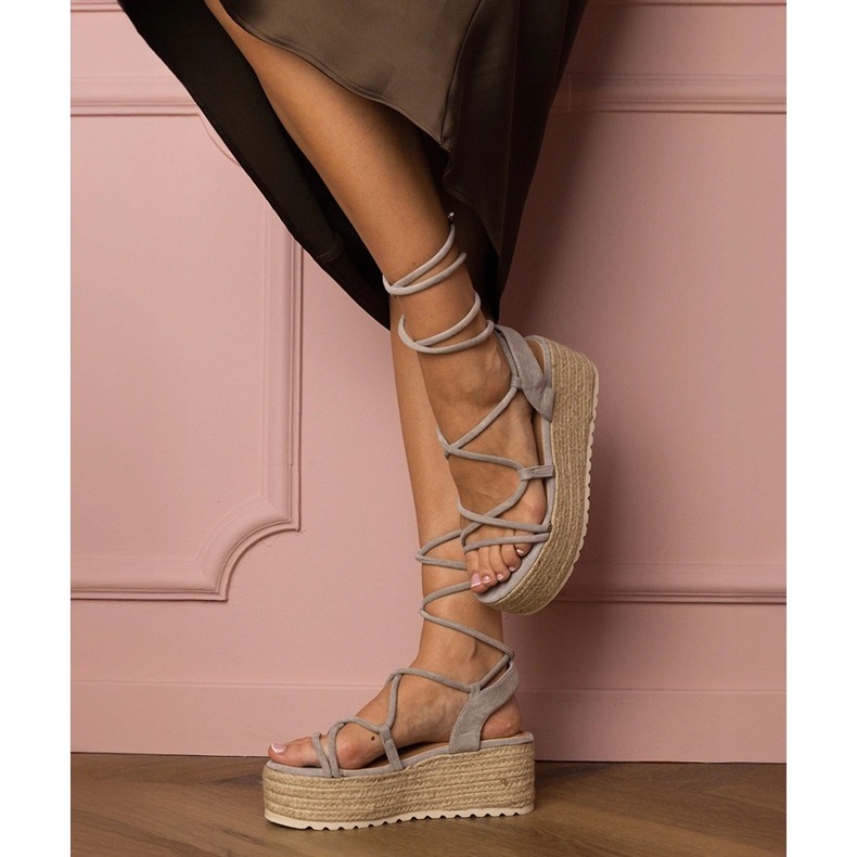 Sandale gri espadrilles pe o platformă înaltă 2
