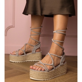 Sandale gri espadrilles pe o platformă înaltă 1