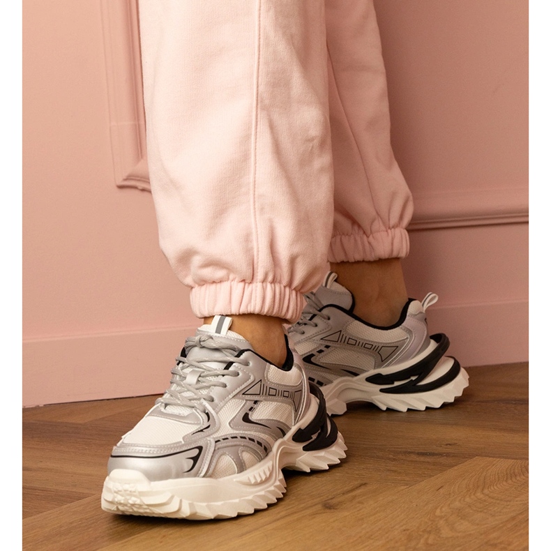 Adidași sport de argint pe o talpă groasă 1