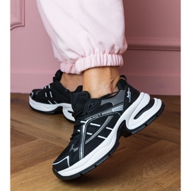 Adidași cu sporturi negre pe o talpă masivă negru 1